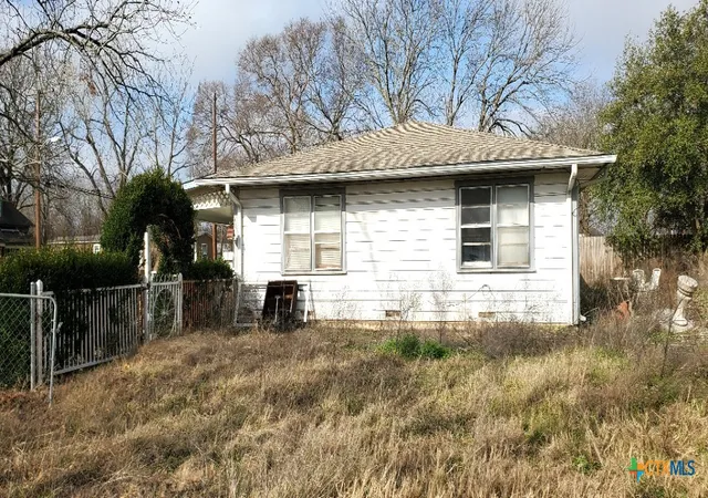 5th image of 112 College Ave, Oglesby, TX 76561 | MLS# 571570