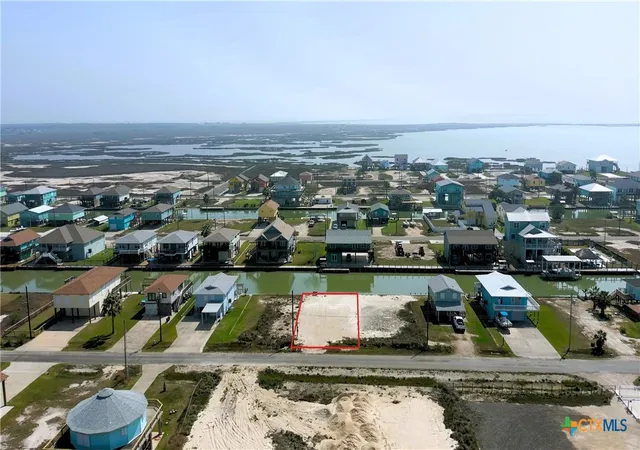Homes for sale in Rockport, TX | 183 Sailfish Dr, Rockport, TX 78382 | MLS# 572076