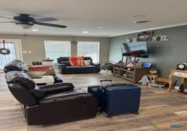 4th image of 3352 Hwy 87, Port Lavaca, TX 77979 | MLS# 572488