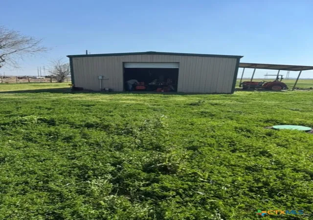 8th image of 3352 Hwy 87, Port Lavaca, TX 77979 | MLS# 572488