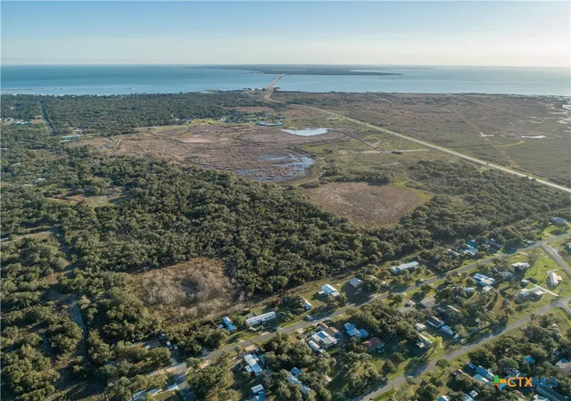 Photo 4 of House for sale at 6498 Highway 35 N, Rockport, TX 78382 | MLS# 573087 | Listing updated on 2026-07-02
