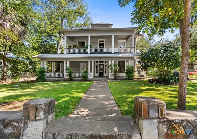 2nd image of 527 W San Antonio St, San Marcos, TX 78666 | MLS# 554083