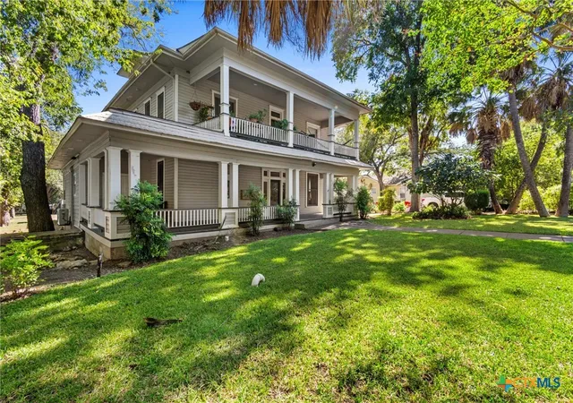 3rd image of 527 W San Antonio St, San Marcos, TX 78666 | MLS# 554083