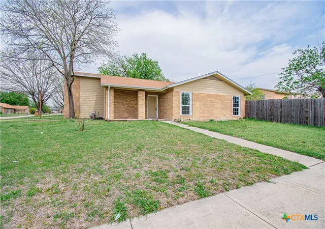 Photo 1 of Sale Pending at 2206 Grandon Cir, Killeen, TX 76541 | MLS# 574493 | Listing updated on 2025-10-09