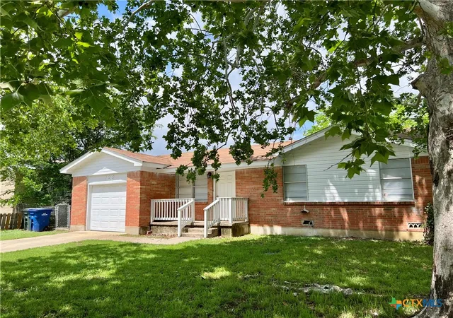 2nd image of 722 W Avenue E, Copperas Cove, TX 76522 | MLS# 574987