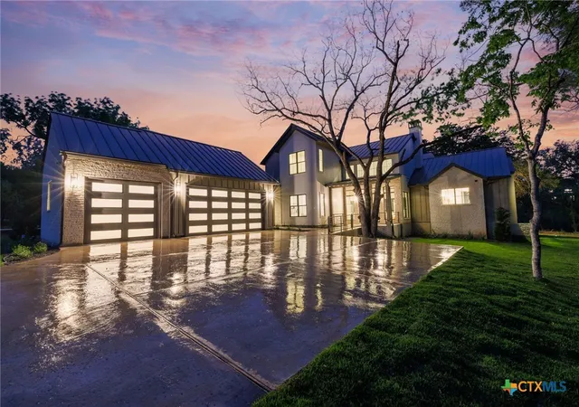 Photo 3 of Single family home for sale at 232 Riverfront Dr, New Braunfels, TX 78132 | MLS# 576095 | Listing updated on 2026-06-30