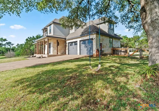 Photo 2 of Sale Pending at 308 Canna Lily Cir, Driftwood, TX 78619 | MLS# 575258 | Listing updated on 2025-10-21