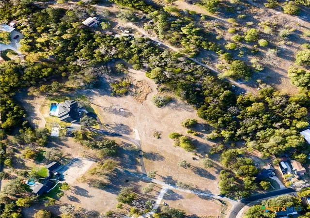 8th image of 1 Eagle Point West, Belton, TX 76513 | MLS# 577733