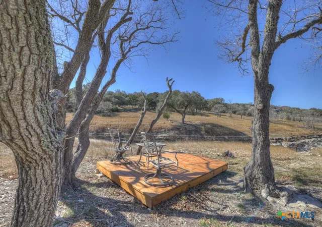 Photo 1 of Land for sale at 995 Five Oaks Cir, Canyon Lake, TX 78133 | MLS# 577800 | Listing updated on 2026-10-01