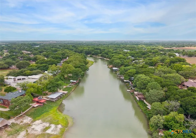 Homes for sale in Mc Queeney, TX | 640 Woodlake Dr, Mc Queeney, TX 78123 | MLS# 577962