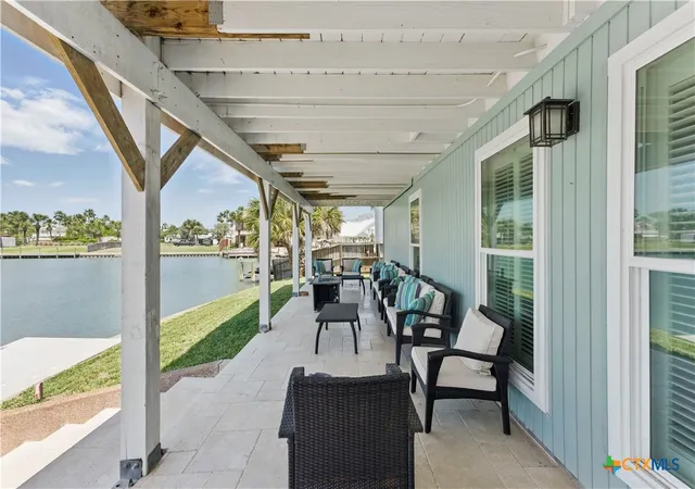 Homes for sale in Rockport, TX | 25 Blue Heron, Rockport, TX 78382 | MLS# 578359
