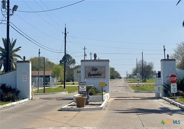 5th image of 607 W Bayshore Dr, Palacios, TX 77465 | MLS# 578525