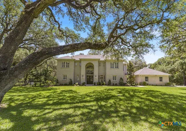 Homes for sale in Inez, TX | 313 Treasure Oaks Rd, Inez, TX 77968 | MLS# 580083