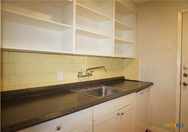4th image of 1006/1008 Haynes St #7, San Marcos, TX 78666 | MLS# 578454