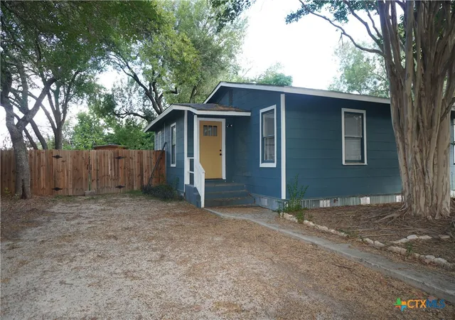 1st image of 1101/1103 Haynes St, San Marcos, TX 78666 | MLS# 578460
