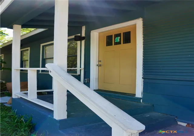 3rd image of 1101/1103 Haynes St, San Marcos, TX 78666 | MLS# 578460