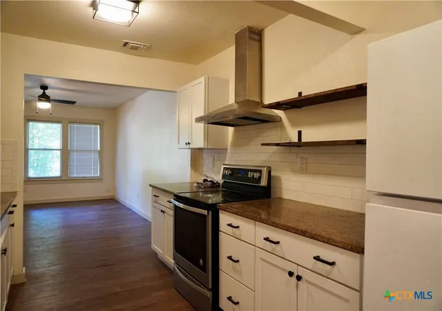 4th image of 1101/1103 Haynes St, San Marcos, TX 78666 | MLS# 578460