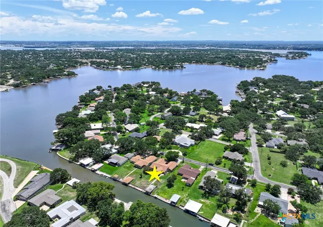 1st image of 106 Flamingo Cir, Marble Falls, TX 78654 | MLS# 580451