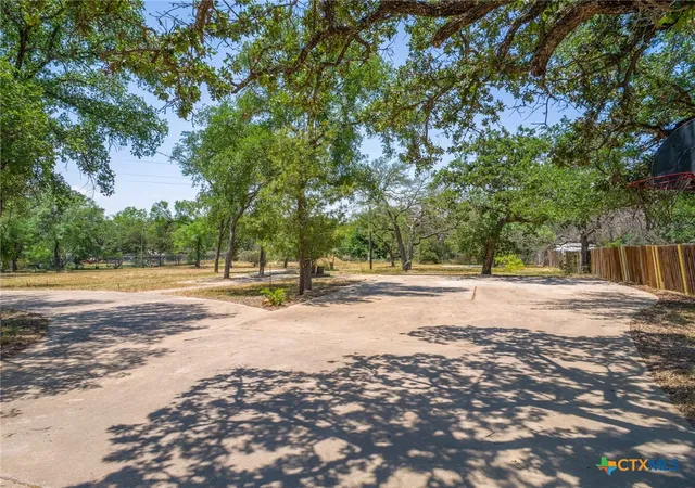 5th image of 2805 Kingdom Dr, Marble Falls, TX 78654 | MLS# 581352