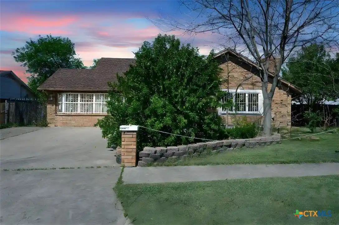 Photo 1 of Single family home for sale at 1823 Cedarview Dr, Killeen, TX 76543 | MLS# 581450 | Listing updated on 2026-10-08