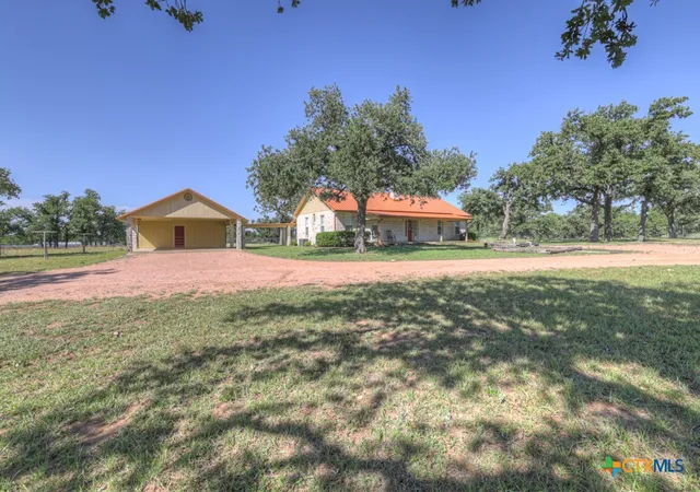 Photo 3 of Single family home for sale at 82 Bell Mountain Rd, Willow City, TX 78675 | MLS# 581664 | Listing updated on 2026-05-27