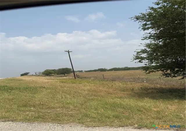 Homes for sale in Stockdale, TX | 1404 Us Hwy 87, Stockdale, TX 78160 | MLS# 580715