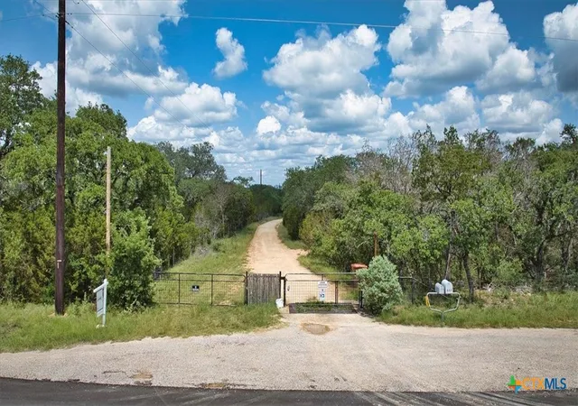 19th image of 555 Summer Hill Ln, Johnson City, TX 78636 | MLS# 581949
