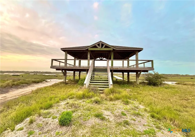 3rd image of 9 Boca Grande Loop, Port O'connor, TX 77982 | MLS# 582149