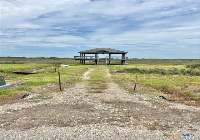 5th image of 9 Boca Grande Loop, Port O'connor, TX 77982 | MLS# 582149