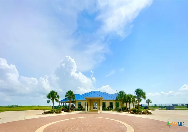 4th image of 2936 Hammock Ct, Palacios, TX 77465 | MLS# 582455