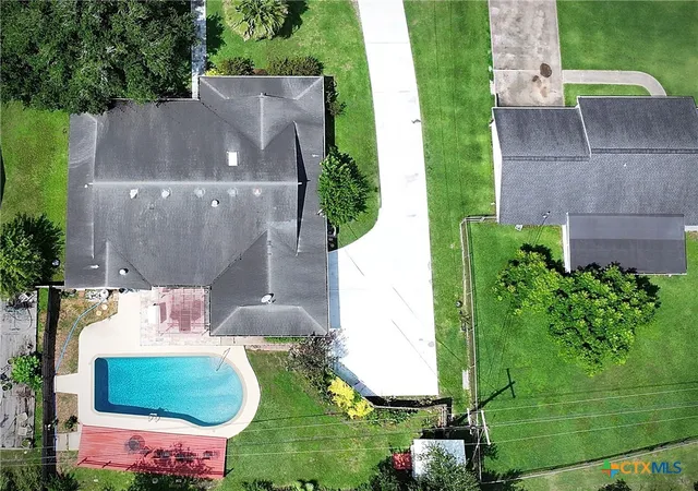 4th image of 1001 Brookhollow Dr, Port Lavaca, TX 77979 | MLS# 582783