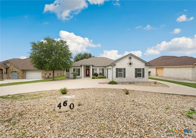 Photo 1 of Single family home for sale at 460 Shayla Ln, Canyon Lake, TX 78133 | MLS# 583557 | Listing updated on 2026-07-09