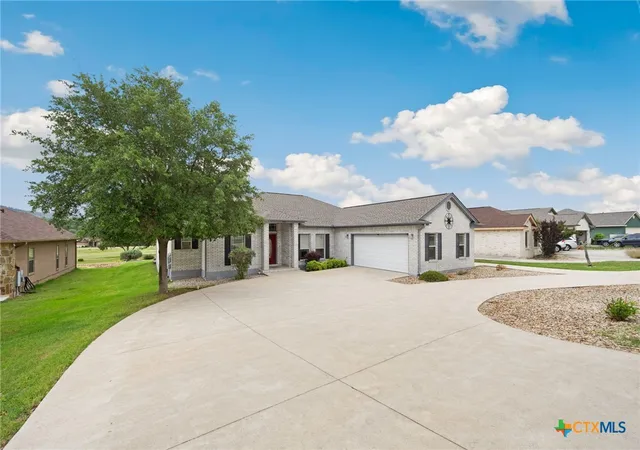 Photo 1 of Single family home for sale at 460 Shayla Ln, Canyon Lake, TX 78133 | MLS# 583557 | Listing updated on 2026-07-09