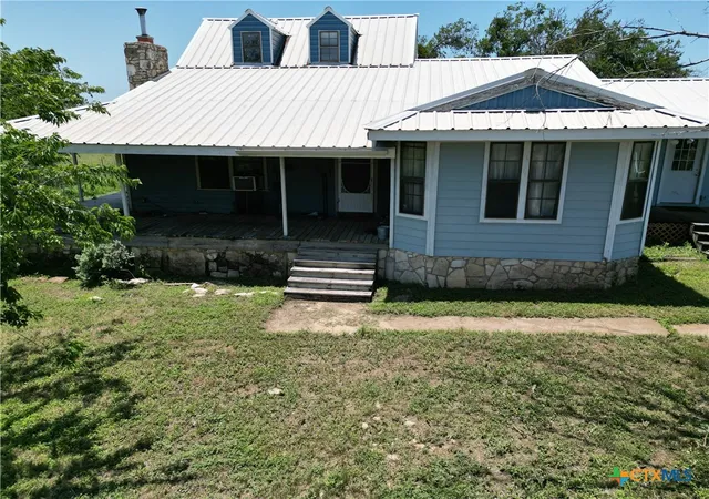 2nd image of 1720 County Road 276, Bertram, TX 78605 | MLS# 582095