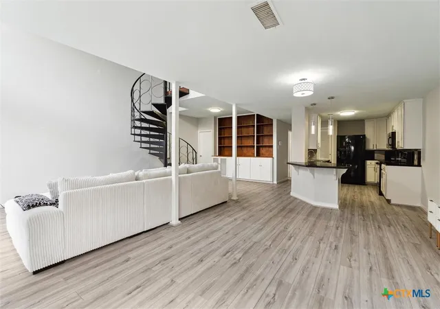 4th image of 3300 Yorktown Street Street #13, Houston, TX 77056 | MLS# 584242
