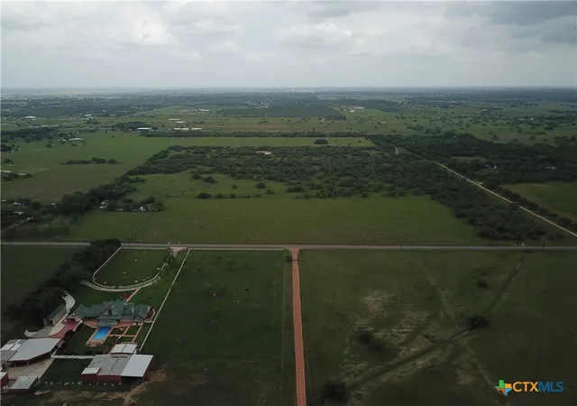 Photo 4 of Land for sale at 2249 Oliver Rd, Victoria, TX 77904 | MLS# 584751 | Listing updated on 2026-05-11