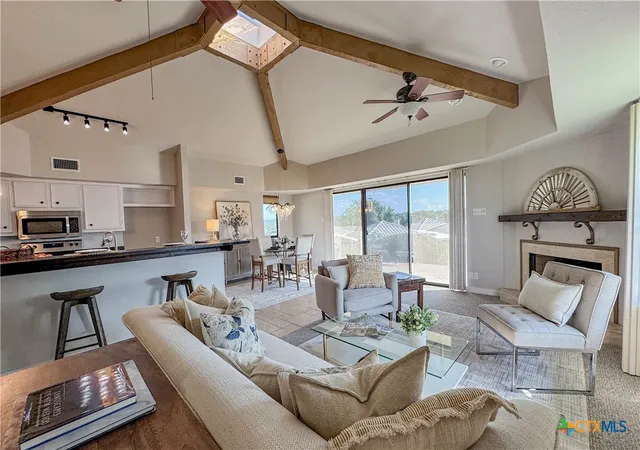 Photo 4 of Townhouse for sale at 1406 Broken Hills Dr #14, Marble Falls, TX 78657 | MLS# 583955 | Listing updated on 2026-05-18