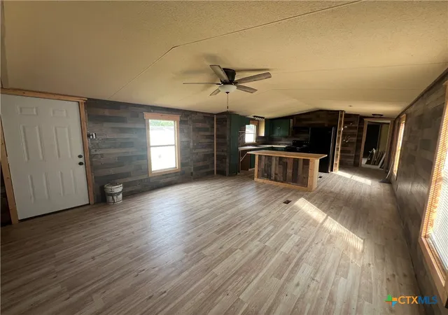Photo 3 of Manufactured home for sale at 408 Debbie St, Victoria, TX 77905 | MLS# 584913 | Listing updated on 2026-06-25
