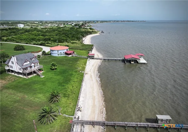 Photo 3 of Single family home for sale at 430 N Blackburn Ave, Port Lavaca, TX 77979 | MLS# 585341 | Listing updated on 2026-04-17