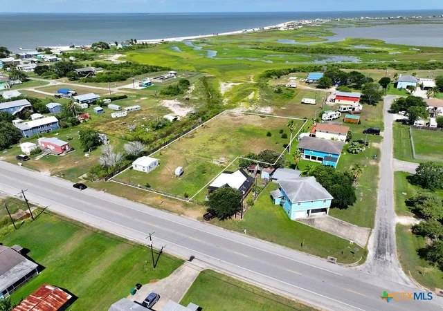 10th image of 758 Margie Tewmey Rd, Port Lavaca, TX 77979 | MLS# 585389