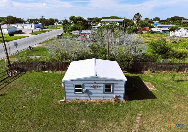 2nd image of 758 Margie Tewmey Rd, Port Lavaca, TX 77979 | MLS# 585389