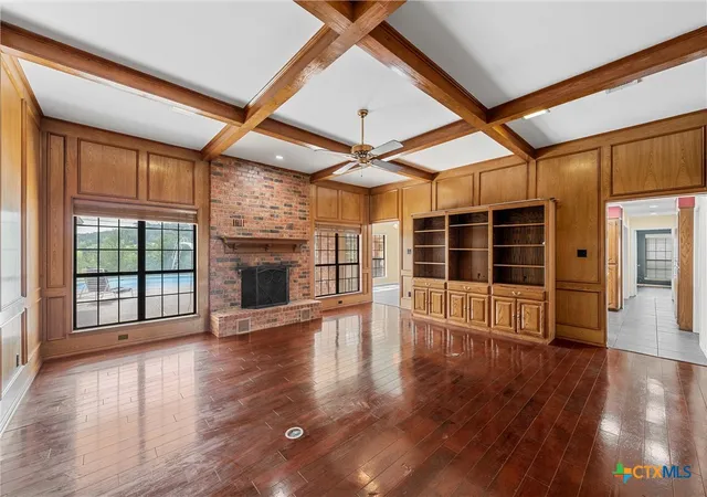 Photo 4 of Single family home for sale at 8216 Teakwood Dr, Woodway, TX 76712 | MLS# 585215 | Listing updated on 2026-06-01
