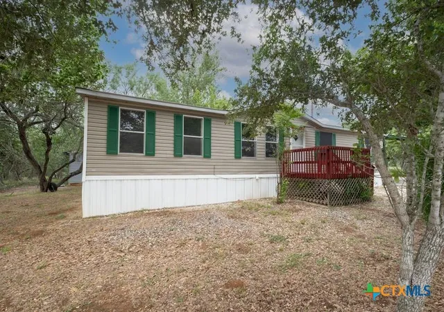 Manufactured home for sale at 2113 Zion Hill Rd, Seguin, TX 78155 | MLS# 585245