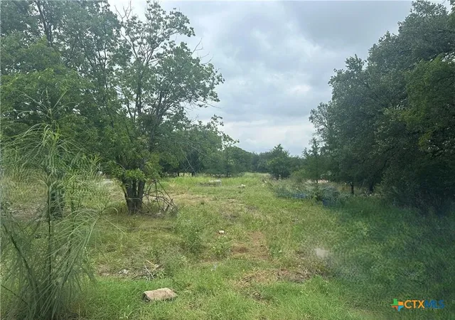 Homes for sale in Gatesville, TX | 1903 Railroad St, Gatesville, TX 76528 | MLS# 586346