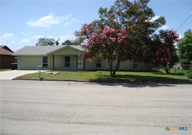 32nd image of 830 Mcgar St, New Braunfels, TX 78130 | MLS# 586279
