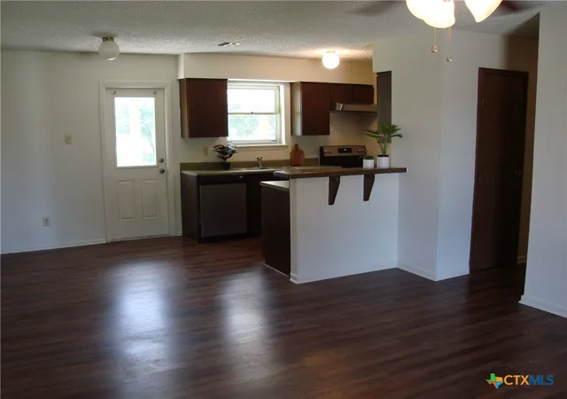 3rd image of 830 Mcgar St, New Braunfels, TX 78130 | MLS# 586279
