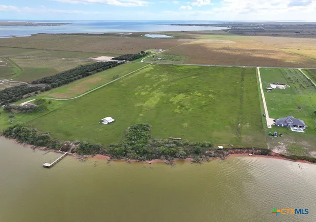 13th image of 7 Shoreline Ln, Port Lavaca, TX 77979 | MLS# 586548