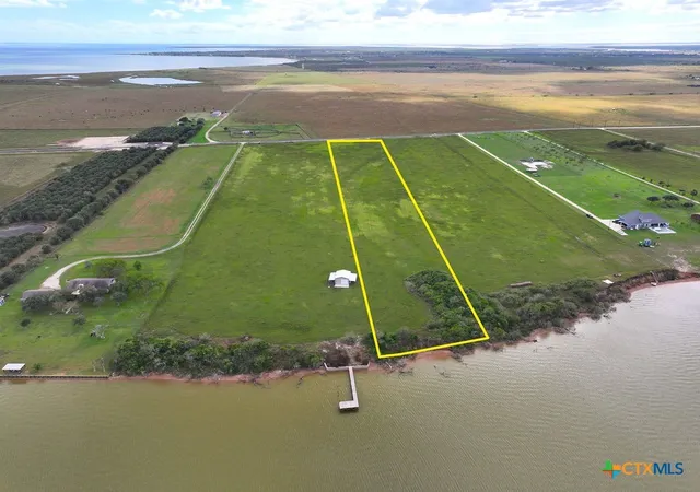1st image of 7 Shoreline Ln, Port Lavaca, TX 77979 | MLS# 586548