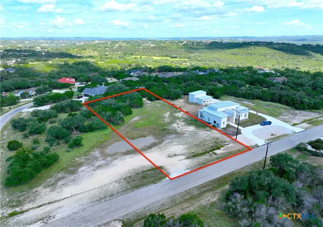 2nd image of 311 Toucan Dr, Spring Branch, TX 78070 | MLS# 586901