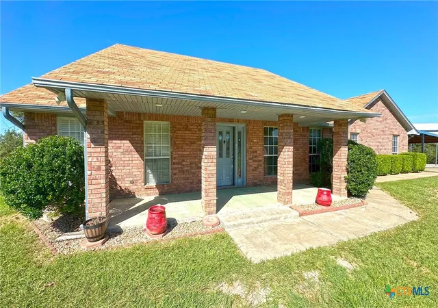 Homes for sale in Copperas Cove, TX | 729 Armadillo Ln, Copperas Cove, TX 76522 | MLS# 586024
